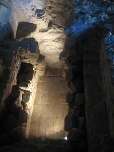 Two-chamber furnace uncovered